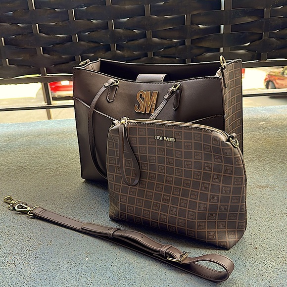 COPY - Steve Madden 2 piece ToteBag with Detachable Crossbody & Smaller purse/p… - Picture 7 of 16